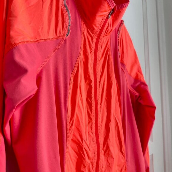 Lululemon Sz 4 Nothing But Run Reflective Jacket Water Resist EUC - Picture 5 of 10